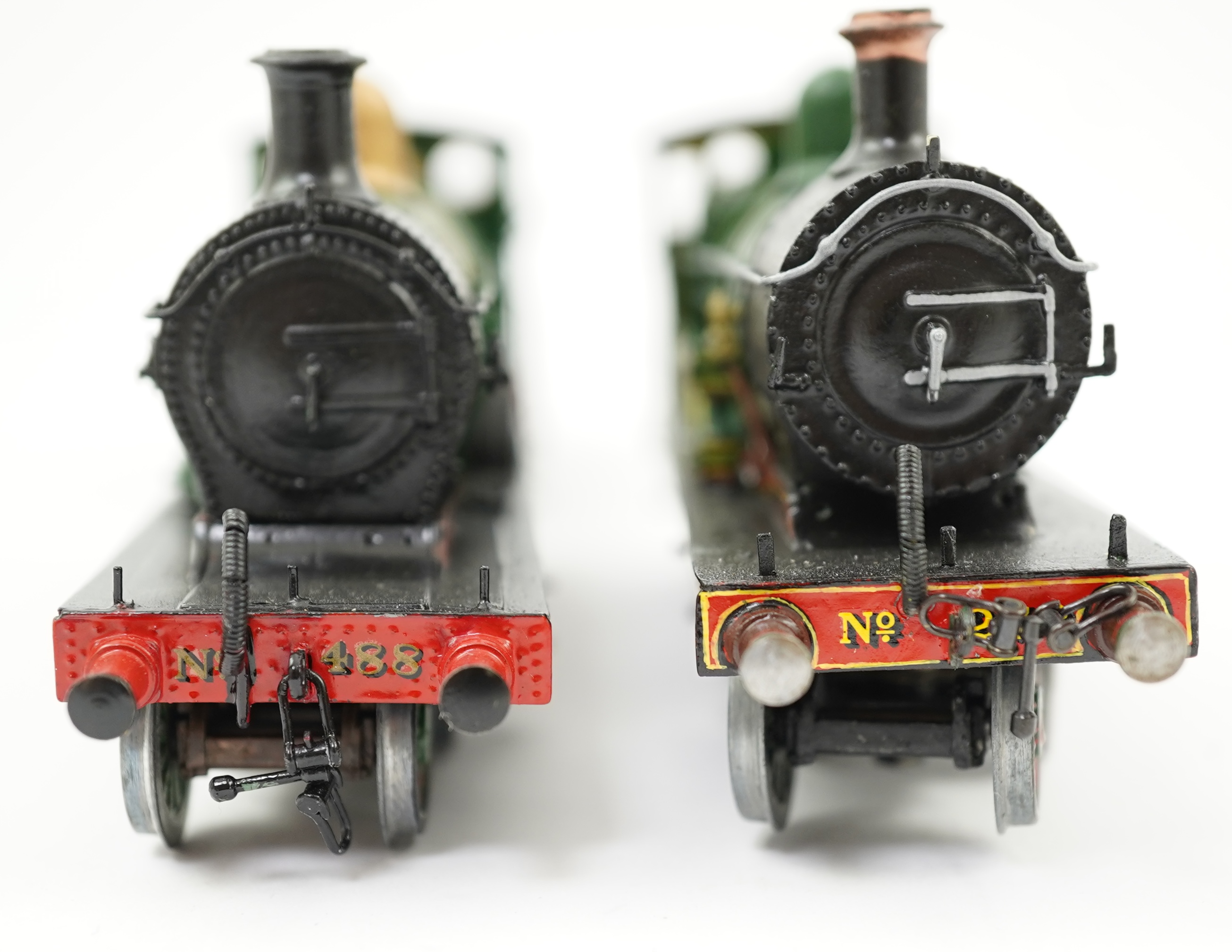 Two 00 gauge brass and white metal kit built Wainwright designed SE&CR tender locomotives (possibly by Wills Finecast); a class D 4-4-0, 488, together with a class E 4-4-0, 273, constructed, painted and lined to a high s